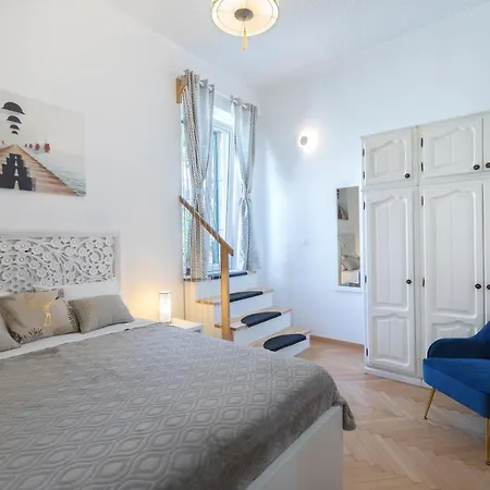 Apartment Caleta *