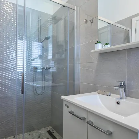 Apartment Caleta Split